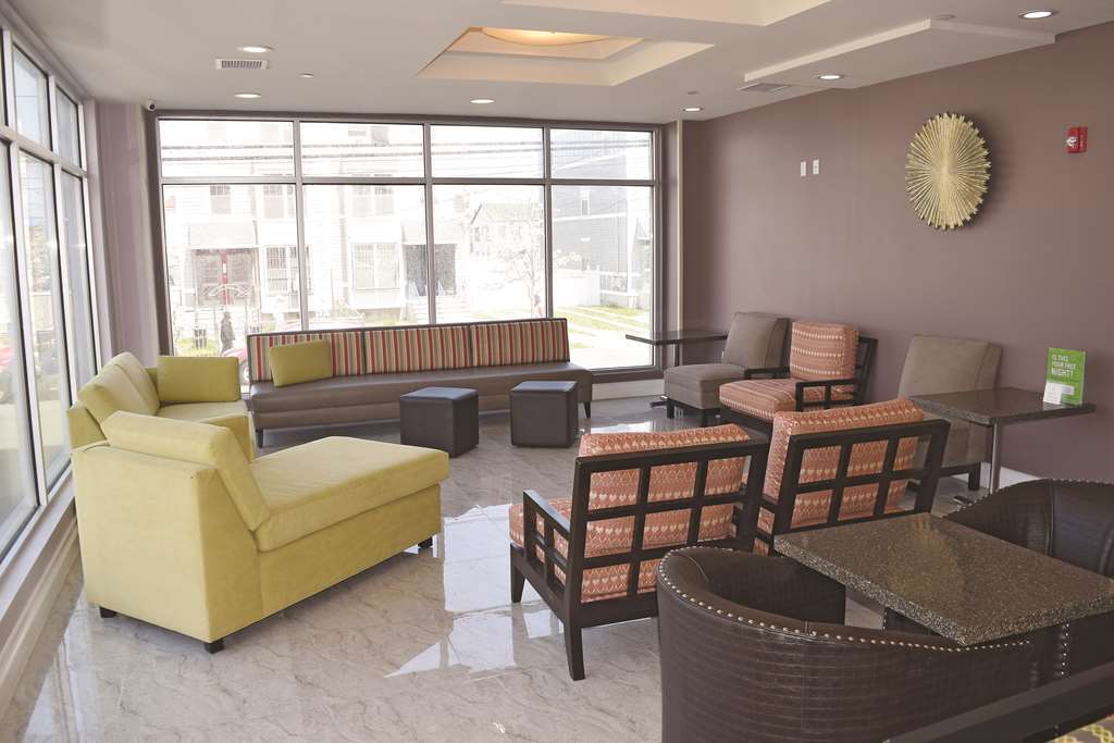 La Quinta Inn & Suites Far Rockaway - Beach Hotel Нью-Йорк Интерьер фото